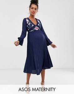Плиссированное платье миди с кружевными вставками и вышивкой ASOS DESIGN Maternity-Темно-синий