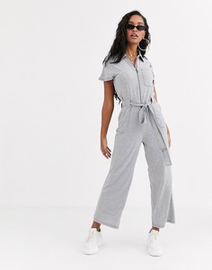 Свободный трикотажный комбинезон с молнией спереди, поясом и карманами ASOS DESIGN-Серый