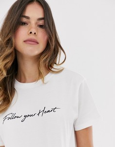 Футболка с принтом \follow your heart\" ASOS DESIGN-Белый