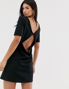 Платье-футболка мини с перекрученной отделкой на спине ASOS DESIGN-Черный