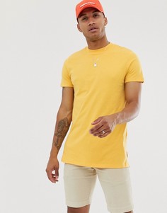 Желтая длинная футболка с круглым вырезом и разрезами по бокам ASOS DESIGN-Желтый