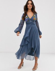 Платье миди с запахом и цветочной вышивкой ASOS DESIGN-Синий