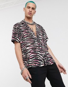 Свободная рубашка с воротником с лацканами и принтом тигра ASOS DESIGN-Розовый