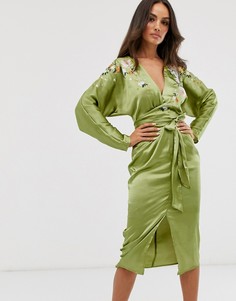 Атласное платье миди с вышивкой и рукавами \летучая мышь\" ASOS DESIGN-Зеленый