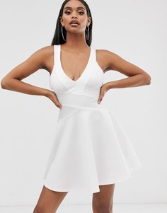 Короткое приталенное платье ASOS DESIGN-Белый