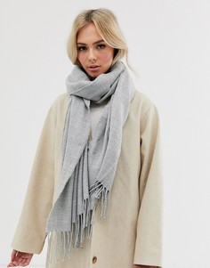 Серый oversize-шарф с кисточками Pieces