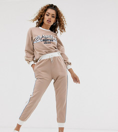 Спортивный костюм из джоггеров и свитшота с принтом \LA\" ASOS DESIGN Petite-Светло-бежевый