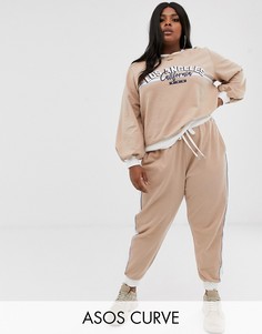 Спортивный костюм со свитшотом джоггерами ASOS DESIGN Curve-Светло-бежевый