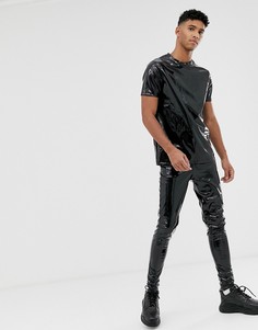 Комбинируемая черная футболка из эластичной ткани с эффектом мокрого блеска ASOS DESIGN-Черный