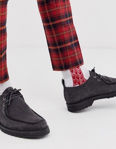 Белые спортивные носки с красным принтом ASOS DESIGN-Белый