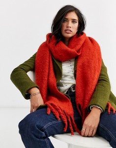 Красный длинный пушистый шарф с кисточками ASOS DESIGN