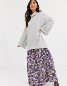 Трикотажное платье с цветочным принтом ASOS DESIGN-Серый