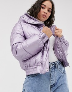 Сиреневая дутая куртка с эффектом металлик и капюшоном Bershka-Фиолетовый