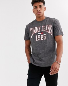 Футболка в университетском стиле Tommy Jeans-Серый