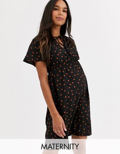Платье с узором черного цвета и завязкой на вороте New Look Maternity-Черный