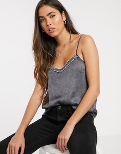Черный топ на бретелях с искусственным жемчугом Stradivarius