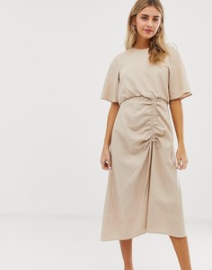 Льняное платье миди со сборками на юбке ASOS DESIGN-Бежевый