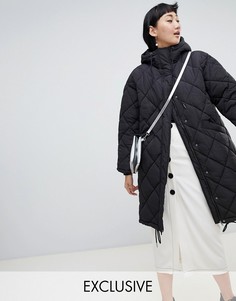 Легкая стеганая куртка черного цвета с капюшоном Monki-Черный