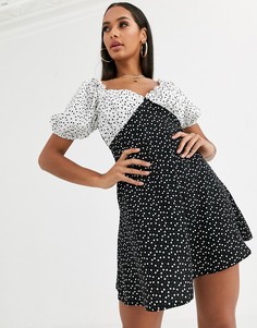 Монохромное платье мини с сердечками Missguided-Мульти