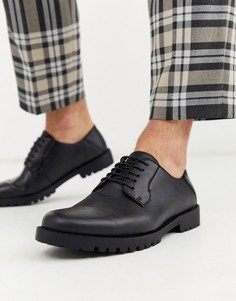 Черные дерби из искусственной кожи на массивной подошве New Look-Черный