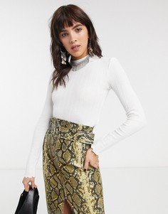 Белый лонгслив в рубчик Bershka