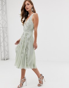 Платье миди с отделкой искусственным жемчугом ASOS DESIGN-Зеленый