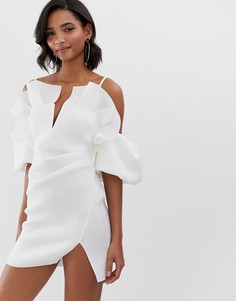 Платье мини с открытыми плечами и оборкой ASOS DESIGN-Белый