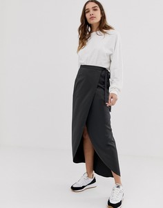 Атласная юбка макси с запахом ASOS DESIGN-Черный