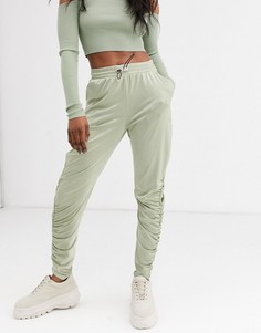 Атласные джоггеры со сборками ASOS DESIGN-Зеленый
