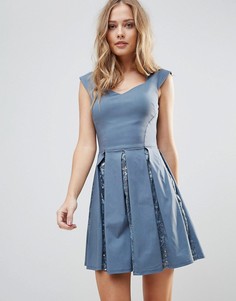 Короткое приталенное платье с пайетками City Goddess-Серый