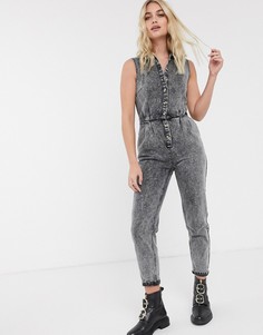 Джинсовый комбинезон без рукавов с эффектом кислотной стирки ASOS DESIGN-Черный