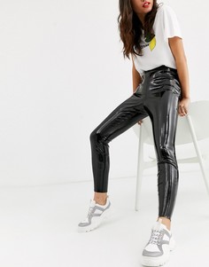 Виниловые брюки ASOS DESIGN-Черный