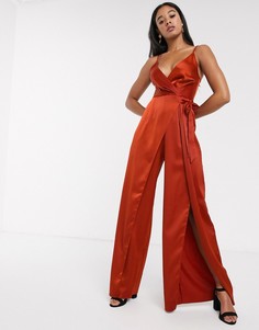 Атласный комбинезон на бретелях ASOS DESIGN-Красный