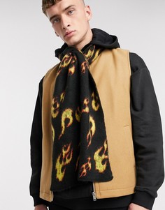 Черный пушистый шарф с принтом пламени ASOS DESIGN-Мульти