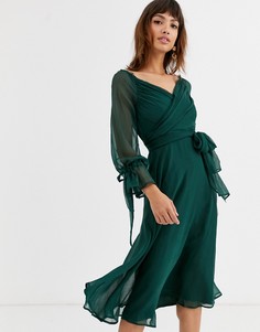 Платье миди с ярусной юбкой и запахом ASOS DESIGN-Зеленый