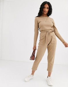 Бежевый комбинезон в рубчик с поясом и карманами Missguided