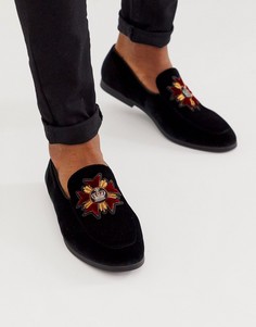Черные бархатные лоферы с нашивкой ASOS DESIGN-Черный