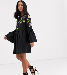 Свободное платье мини с рукавами клеш и вышивкой ASOS DESIGN Petite-Черный