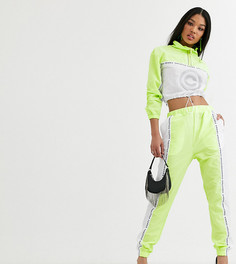 Джоггеры от комплекта с логотипом ASOS DESIGN x Christian Cowan-Зеленый