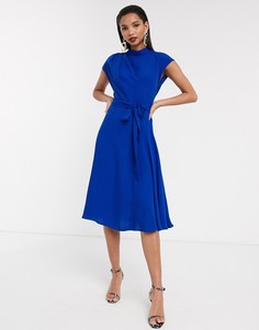 Приталенное платье миди с высоким воротом ASOS DESIGN-Синий