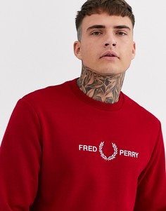 Красный свитшот с вышитым логотипом Fred Perry