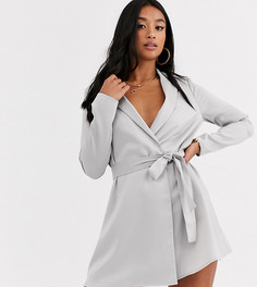 Атласное платье мини в стиле смокинга с поясом ASOS DESIGN Petite-Кремовый