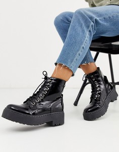 Черные ботинки на массивной подошве со шнуровкой XTI-Черный