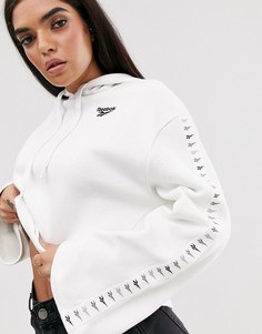 Белое худи с рукавами клеш и кантом Reebok-Белый