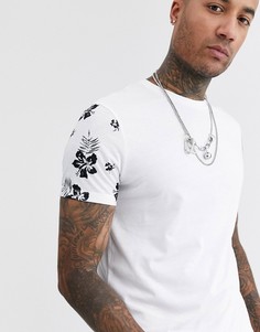 Футболка с контрастным цветочным принтом на рукавах ASOS DESIGN-Белый