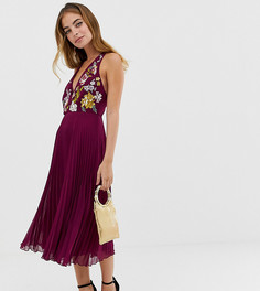 Платье миди с плиссированной юбкой и вышивкой на лифе ASOS DESIGN Petite-Серый