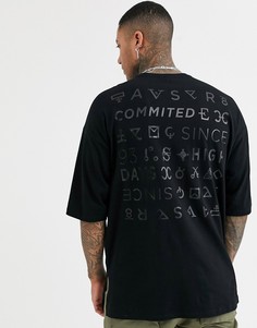 Супердлинная oversize-футболка с блестящим однотонным принтом на спине и разрезами по бокам ASOS DESIGN-Черный