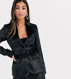 Черный бархатный пиджак в строгом стиле с поясом Fashion Union Petite