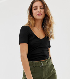 Черный кроп-топ Bershka