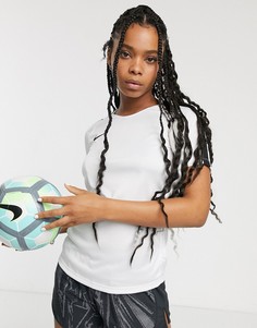 Белый топ Nike Football
